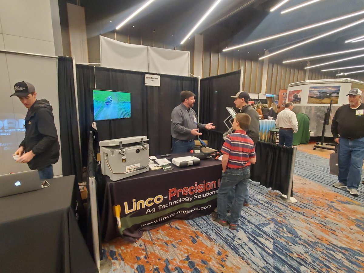 LincoPrecision's tweet photo. Bryan &amp; Brian at the Cotton &amp; Gin Show extolling the virtues of the Augmenta See &amp; Spray technologies. Affordable, Easy, and most of all Profitable for our Customers! See 'em at the show or learn more @LincoPrecision https://t.co/btFDe1ULKX