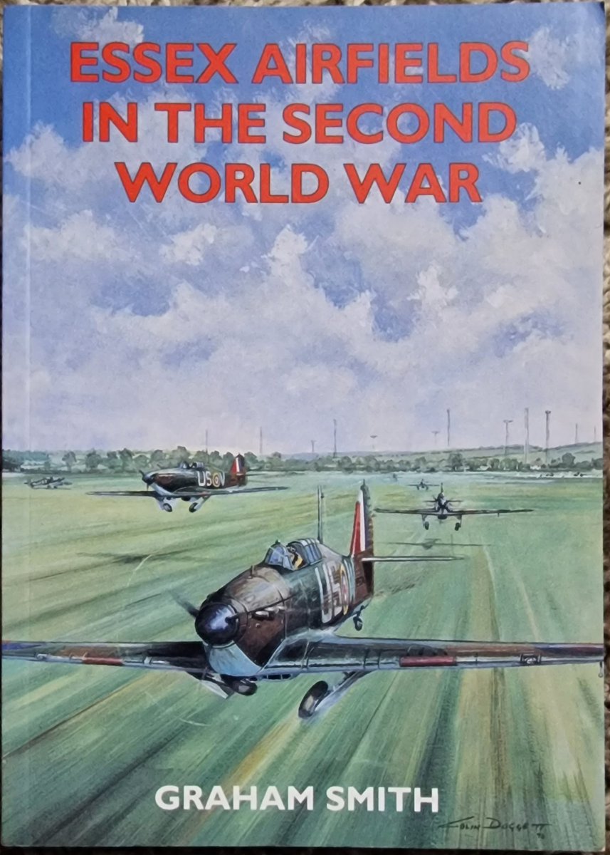 Things you find in charity shops..
Brand new only £1.50 bargain. Goes well with my 'Suffolk Airfields In The Second World War'
#doingmybit #ww2 #ww2airfields
#recycling #militaryhistory
