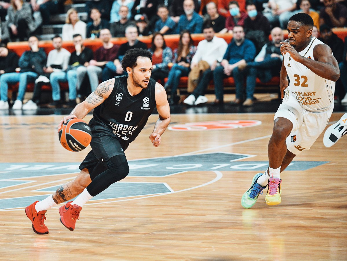 Fransa’dan galibiyetle ayrılıyoruz!
LDLC Asvel 89 - 90 Anadolu Efes | Maç Sonucu

#HouseOfBlue
#BenimYerimBurası