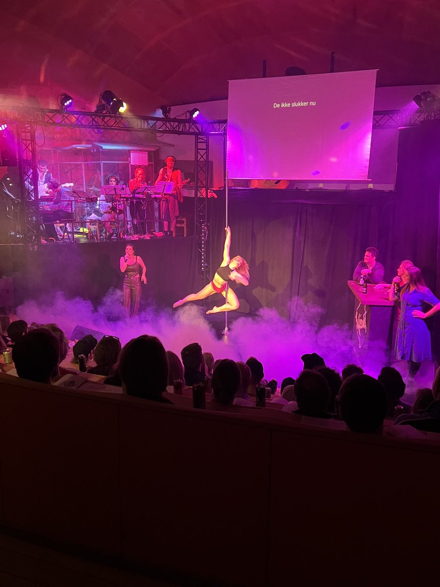 Henrik C. Wegener tweet media