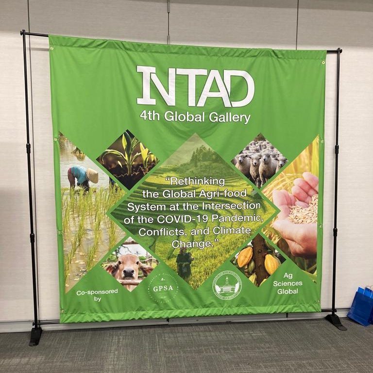 Colombian Graduate Student Community at PSU 🇨🇴 (@colombiancompsu) on Twitter photo Felicitaciones a los Colombianos que participaron hoy en el evento "4th Global Gallery" organizado por <a href="/PennStateINTAD/">Penn State INTAD</a> compartiendo sus proyectos de investigación.
Muy buen trabajo!!! Felicitaciones a los Colombianos que participaron hoy en el evento "4th Global Gallery" organizado por <a href="/PennStateINTAD/">Penn State INTAD</a> compartiendo sus proyectos de investigación.
Muy buen trabajo!!!