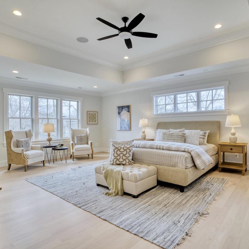 StagedInterior's tweet image. We loved staging this light-filled home!

Interested in staging your property?
Use this link to get a QUICK QUOTE.
stagedinterior.com/quickquote
📞 703-261-7026

#homestaging #stagedinterior #staging