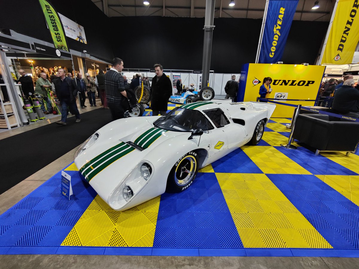 Day 1 of @RaceRetro_ is done #racecars 

#raceretro #becauseracecar