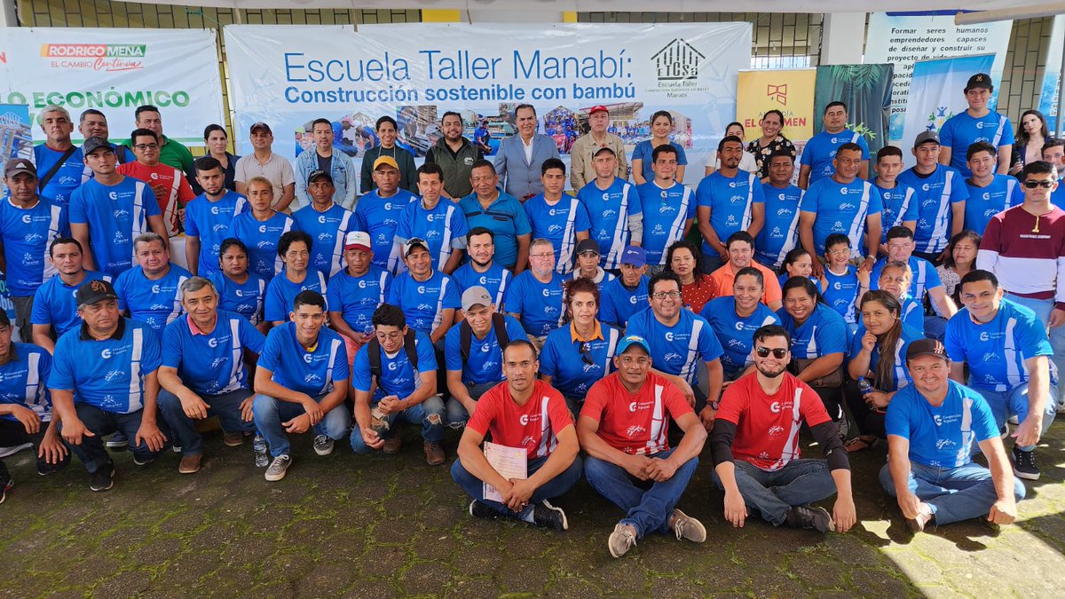 inbarlac's tweet photo. 📷¡Se inauguró el segundo ciclo de Escuela Taller Construcciones Sostenibles con Bambú en El Carmen, #Manabí! 
Más de 100 estudiantes forman parte del proyecto financiado por @aecidecuador  junto con el apoyo de  @ElCarmen_Ec  @FunderGsfepp @ViviendaEc  @INBARofficial https://t.co/kOYr4mPfAx