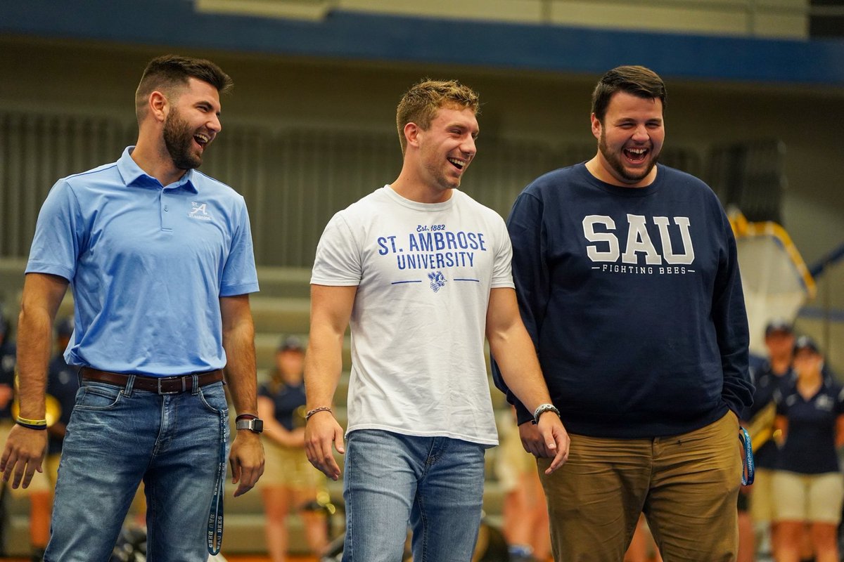 stambrose's tweet photo. At SAU, Matt Thole '19 discovered an environment that encouraged his own tenacity. His commitment to excellence paid off: three degrees earned in just 3.5 years and a job after graduation. Learn about Matt and his #AmbrosianValue of lifelong learning: https://t.co/gT0zFH25JN https://t.co/6QSKDZtSJG