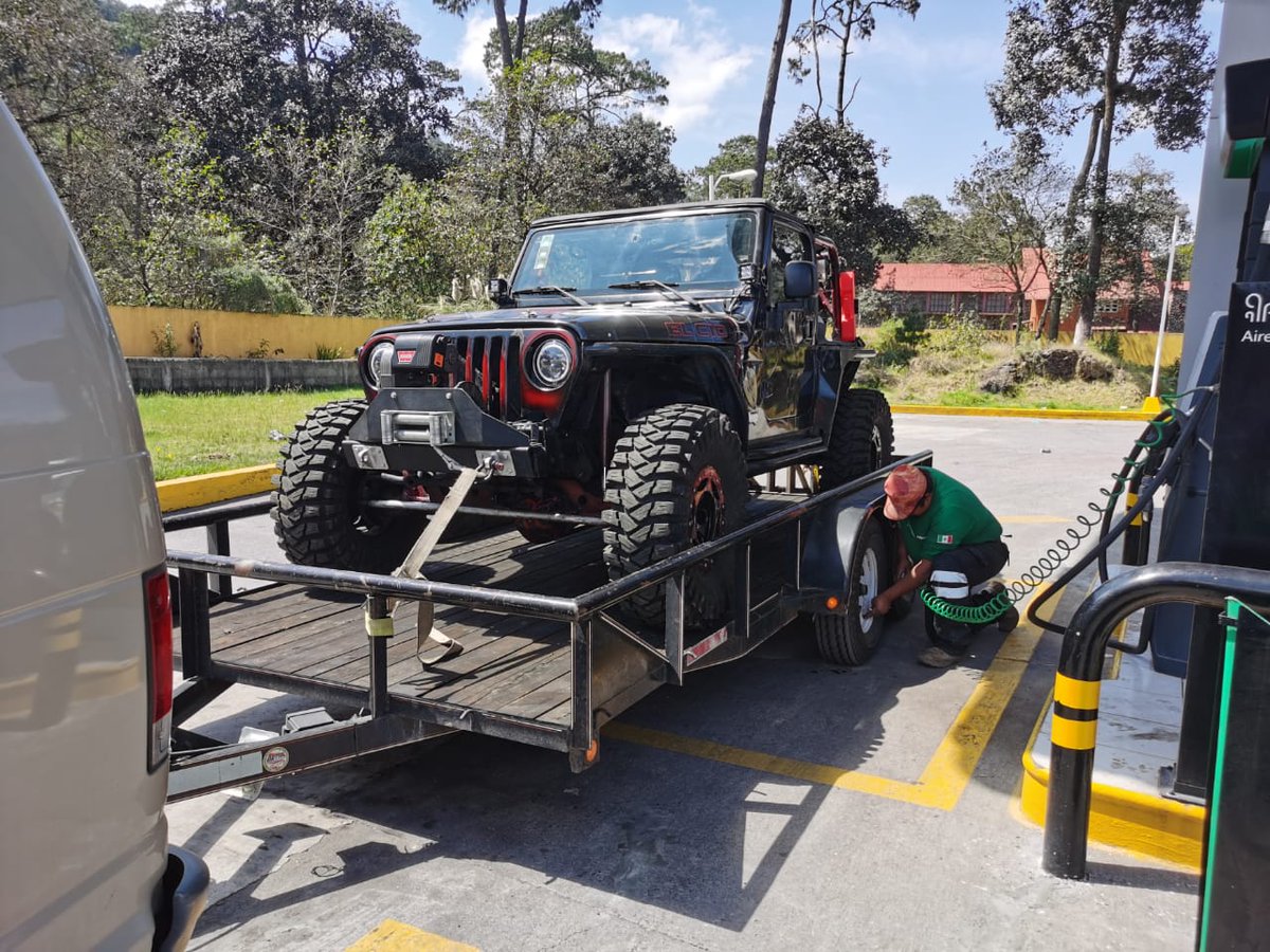 PasionJeepera's tweet photo. Banda #jeepera en camino al #SerialRutasXtremas 2023 #Perote #Veracruz 

¡Esto se va a poner de lujo!

Más info +52 228 234 1743

#PasionJeepera #4x4 #4x4Mexico #OffRoad #Jeepear #TodoTerreno #Rutas4x4 #SoyJeepero #Aventura4x4 #4x4LifeStyle #Jeep #JeepLifeStyle #QuiqueEspejo https://t.co/amYMWMdHhN