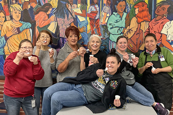 LPSMenus's tweet photo. The sweetness of these berries blue us away! ๐
Blueberries are a student favorite, everyone loves blueberry day! With that little dollop of whipping cream, they are just perfection! The #berryfun staff at Lefler Middle School enjoyed a dollop or two themselves. https://t.co/Fz62YeBTX6