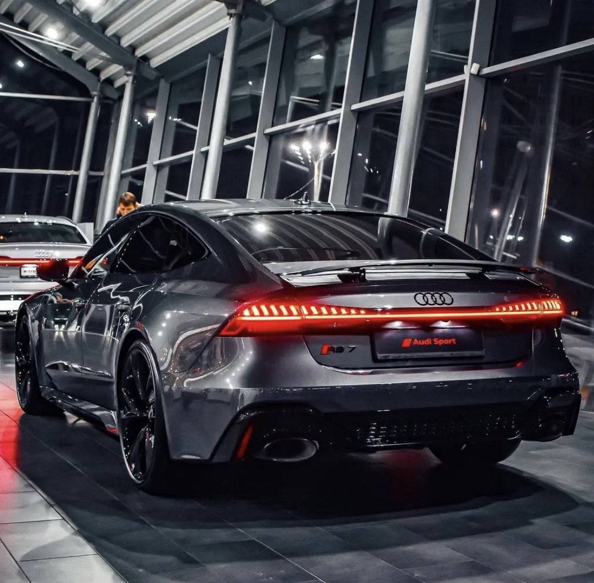 Audi RS7 ♠️