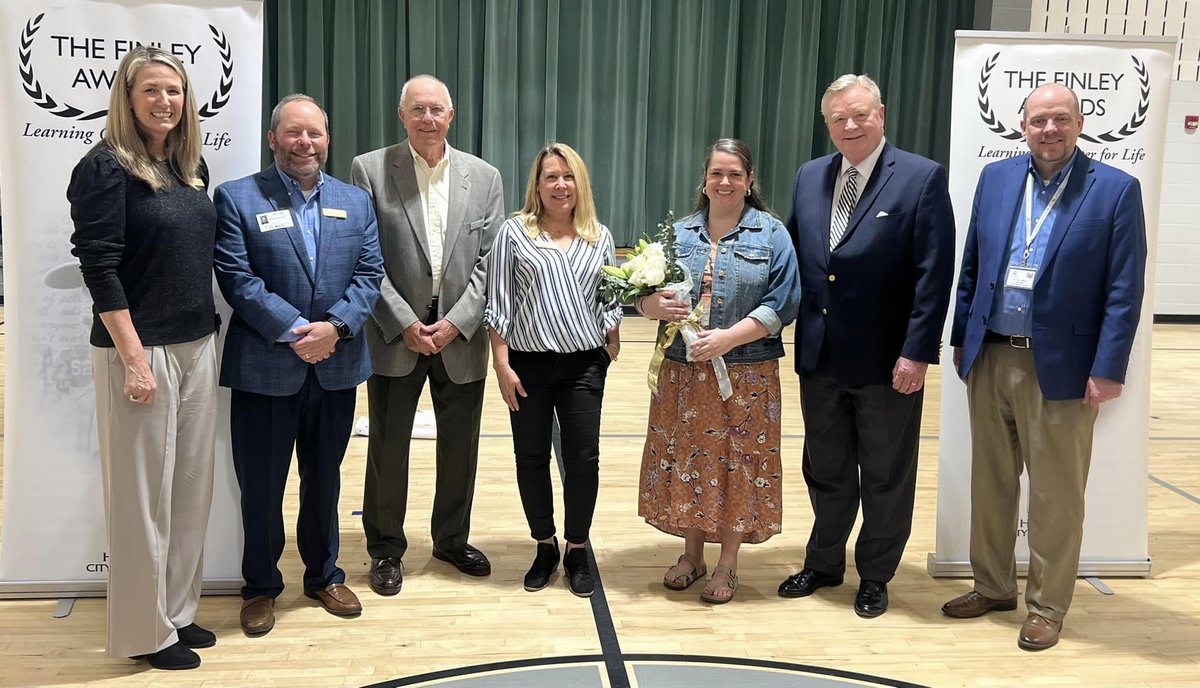 FinleyCommittee's tweet photo. Congratulations!! The Finley Committee just visited Green Valley Elementary School (GVES) to announce that Jenny Smith was selected as the 2023 Finley Award HCS faculty winner! Smith is a kindergarten teacher and has been at GVES for 16 years.  @HooverSchools https://t.co/fIdvvjCI4B