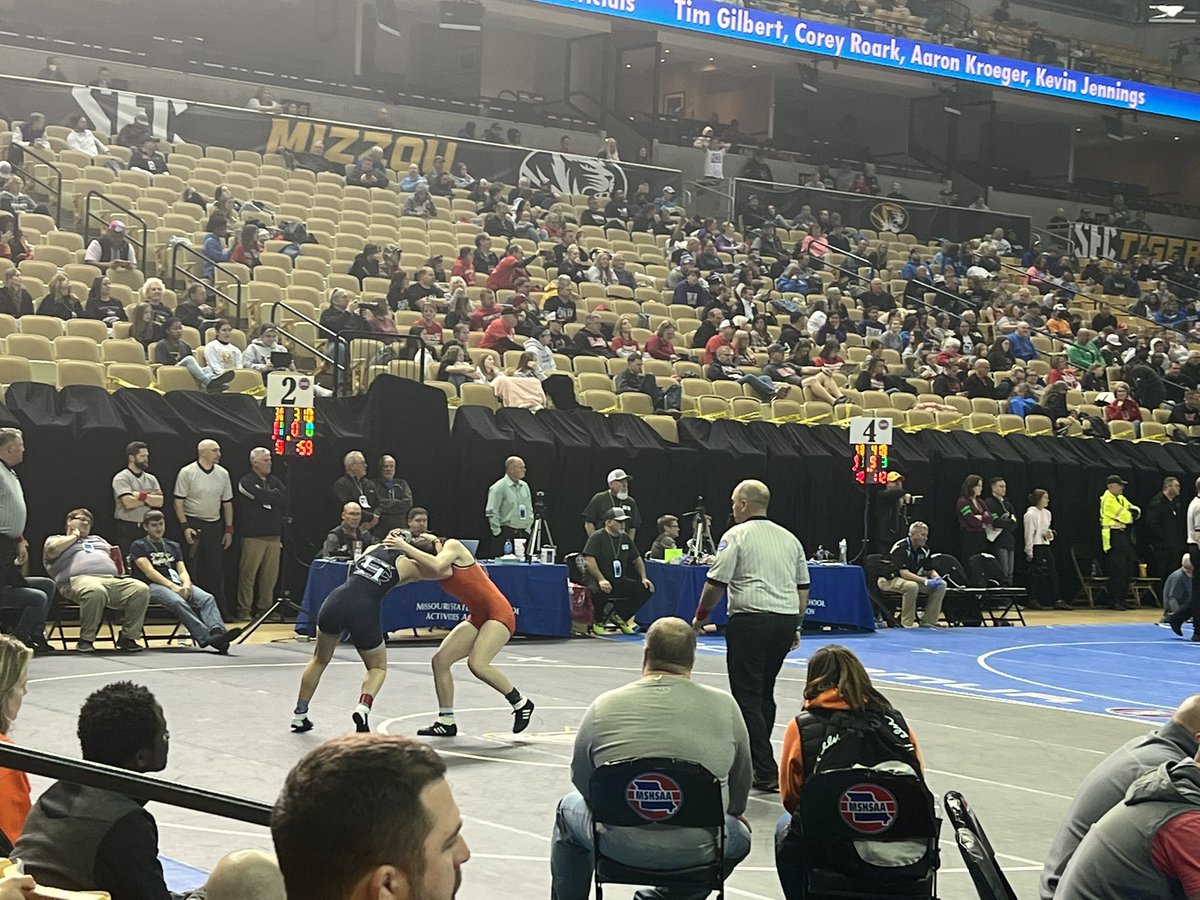 PCHSAthletics1's tweet photo. Giada is now up on mat 2 https://t.co/sgPM0hOY1D