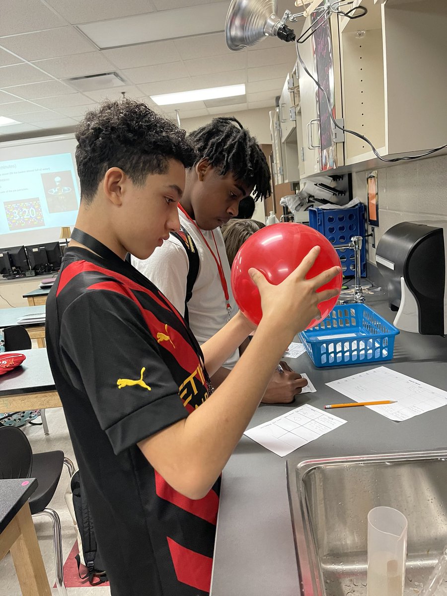 Mrs_Mallard8's tweet image. Students explored Newton’s First Law today and used the inquiry matrix to generate questions before taking notes. Great job doing science! #ExploreBeforeExplain #DoingScienceDaily #RowTheBoat @GwenanneGabel @DLandry310 @HumbleISD_WMS