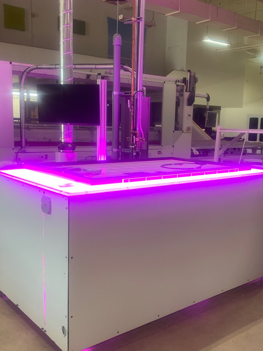LCShah's tweet image. ☀️ @CherpSolar in Pomona keeping it real. Doing much needed work. 1st nonprofit solar panel manufacturer. Excited my marketing students are working w/this partner in building community relationships.