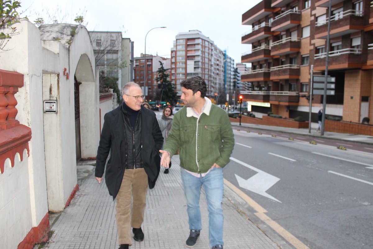 NNGG_Asturias's tweet image. Cerramos un debate en el que hemos compartido las grandes ideas para el futuro de #Asturias con @CangaFanoDiego y @AngelaPumariega .

🗣️“Salimos a ganar, no a ser los segundos” 

🔵El cambio en #Gijon y en #Asturias está en marcha!