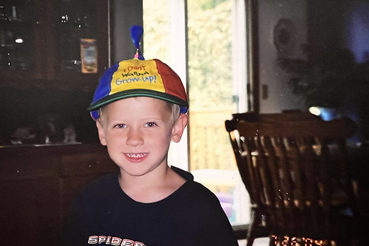 MeanLeanCuisin3's tweet photo. Happy 23rd Birthday Paul. I’m proud of what what’ve accomplished and I’m excited to see what you do in the years to come! https://t.co/HPl8OheTOR