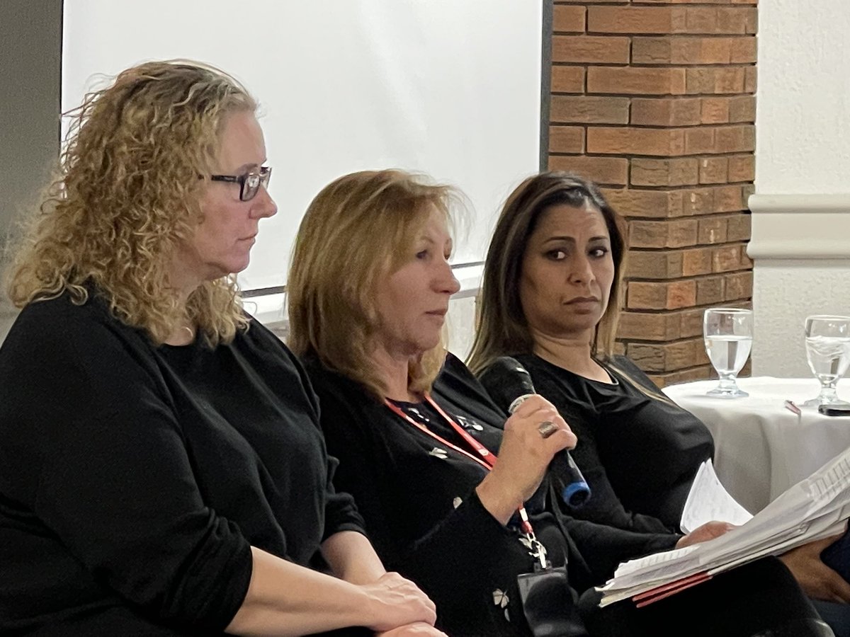 UniforTheUnion's tweet photo. #NOLM attendees are listening to a health care task force fireside chat with @NaureenRizvi1, @karijefford and @kellyanne636. Members working in the health care sector are weighing in on what privatization could mean for workers and for their industry. https://t.co/BDLtd87IYw