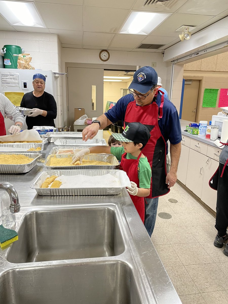 RGawronski's tweet photo. Fish Fry tonight at @MSWSchool 5:30-8:30!  Join us for dinner.  @KofC Maria Council 4836 #Lent #FishFriday https://t.co/paSFhLFfAT
