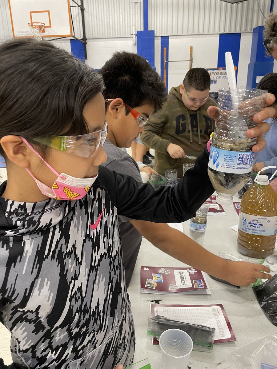 monica_torres21's tweet photo. Thank you @garverusa (Harlingen) for hosting such a great hands-on event for our 4th grade STEM students @TravisILC! Water Filtration activity for EWeek @MrsAlmaGonzalez @Garcia3Diana @HarlingenCISD #TravisSTEM https://t.co/rf47XUs2gN
