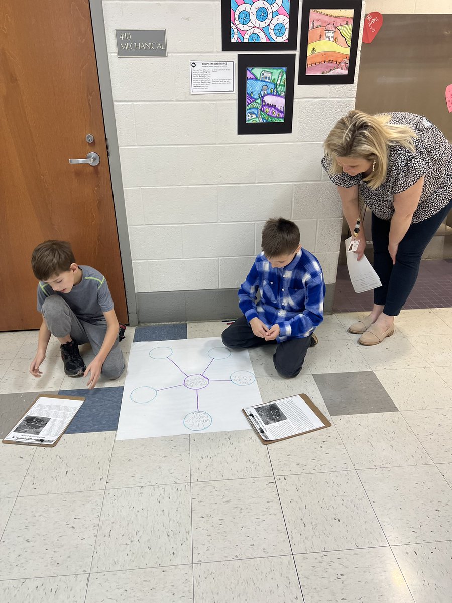 Mrs. Mitchell’s 4th graders digging into text structure of nonfiction texts. Love seeing kids engaging with science texts! #allencountyintermediate #scienceliteracy