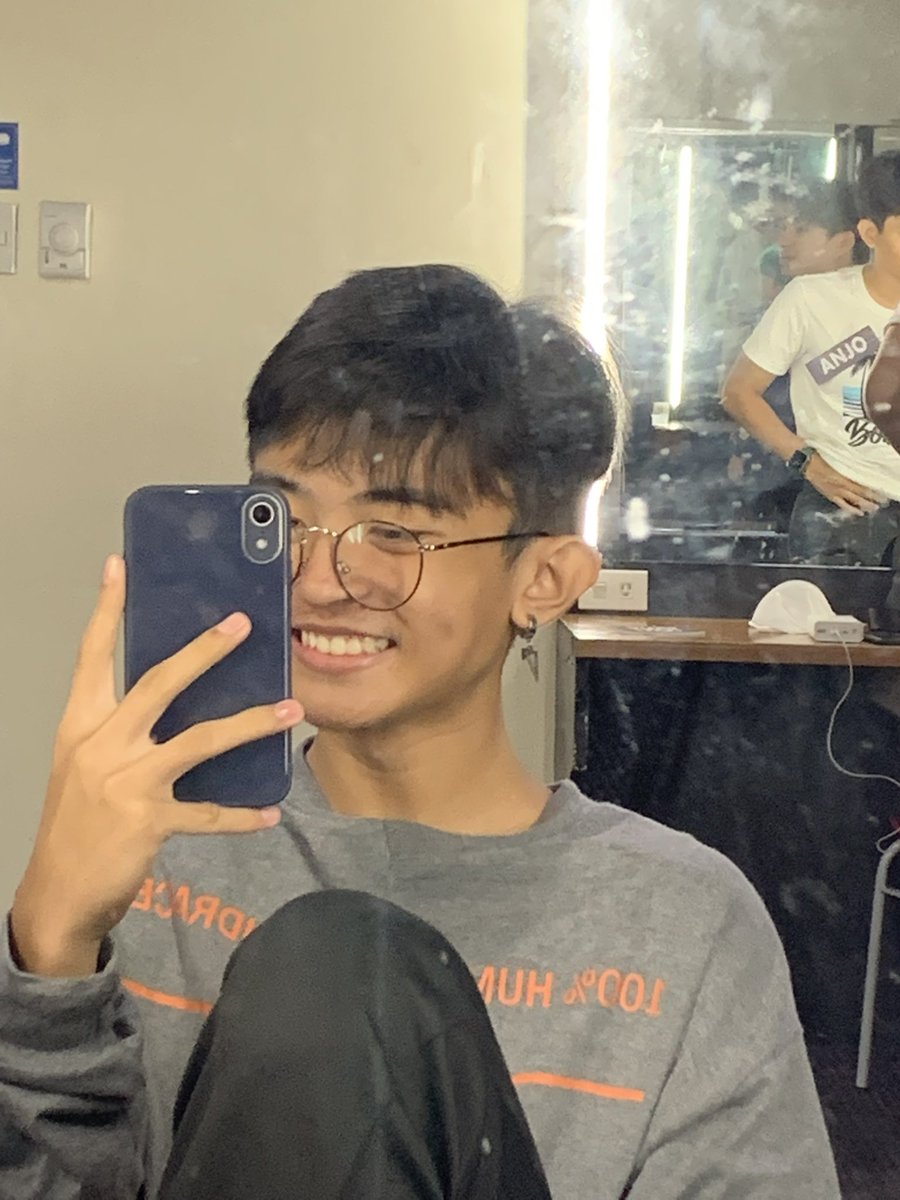 NublaJosh's tweet photo. Hacked 😂😂😂 https://t.co/uNStfsWFnU