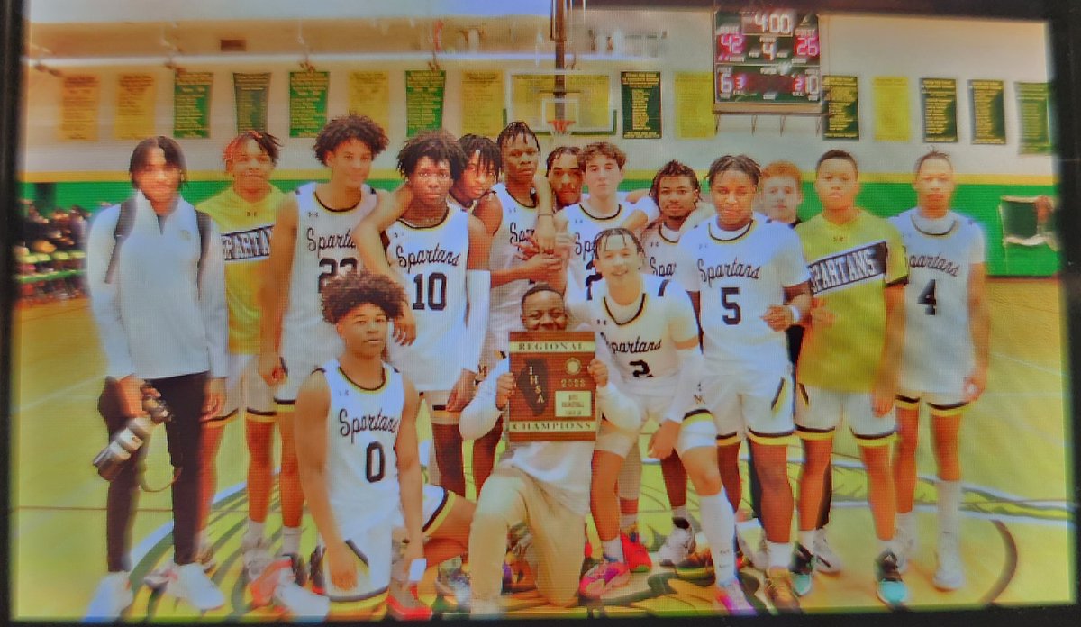 Blais (@blais922) on Twitter photo <a href="/MCHS_MBball/">Marian Catholic Spartans Mens Basketball</a> REGIONAL CHAMPS!!
42-26 winner over Chicago Ag
<a href="/QuentinJones3x/">Thareal_QJ🔝🦍</a> w/12, <a href="/TreDavis_2/">Tre Davis</a> 10, <a href="/Jweathers_8/">Jonah Weathers</a> 9, <a href="/Donbuckets4/">Donovan Juzang</a> 5, <a href="/ZackSharkey22/">Zack Sharkey</a> 4 & <a href="/JamesRBullockJr/">James R. Bullock Jr.</a> 2. <a href="/michaelsobrien/">Michael O'Brien</a> <a href="/mikeclarkpreps/">MikeClarkPreps</a> <a href="/Millar_S/">Steve Millar</a> <a href="/Tim_OBrien10/">Tim O'Brien</a> <a href="/mikeclarkpreps/">MikeClarkPreps</a> <a href="/ssuburbanhoops/">Southsuburbanhoops</a> <a href="/MCHS_MBball/">Marian Catholic Spartans Mens Basketball</a> REGIONAL CHAMPS!!
42-26 winner over Chicago Ag
<a href="/QuentinJones3x/">Thareal_QJ🔝🦍</a> w/12, <a href="/TreDavis_2/">Tre Davis</a> 10, <a href="/Jweathers_8/">Jonah Weathers</a> 9, <a href="/Donbuckets4/">Donovan Juzang</a> 5, <a href="/ZackSharkey22/">Zack Sharkey</a> 4 & <a href="/JamesRBullockJr/">James R. Bullock Jr.</a> 2. <a href="/michaelsobrien/">Michael O'Brien</a> <a href="/mikeclarkpreps/">MikeClarkPreps</a> <a href="/Millar_S/">Steve Millar</a> <a href="/Tim_OBrien10/">Tim O'Brien</a> <a href="/mikeclarkpreps/">MikeClarkPreps</a> <a href="/ssuburbanhoops/">Southsuburbanhoops</a>