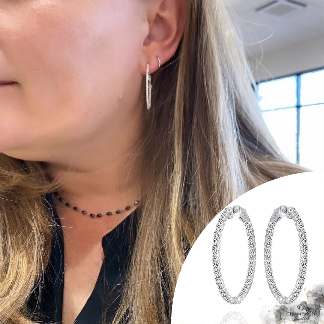 champaignjwlrs's tweet image. You know what ALWAYS fits? #DiamondEarrings. These gorgeous  #diamondhoops are over 1ct of #showstopping #sparkle!

l8r.it/JOxn

#chambana #diamondhoopearrings #jewelryoftheday #jewelryaddict #shoplocal #womeninbusiness