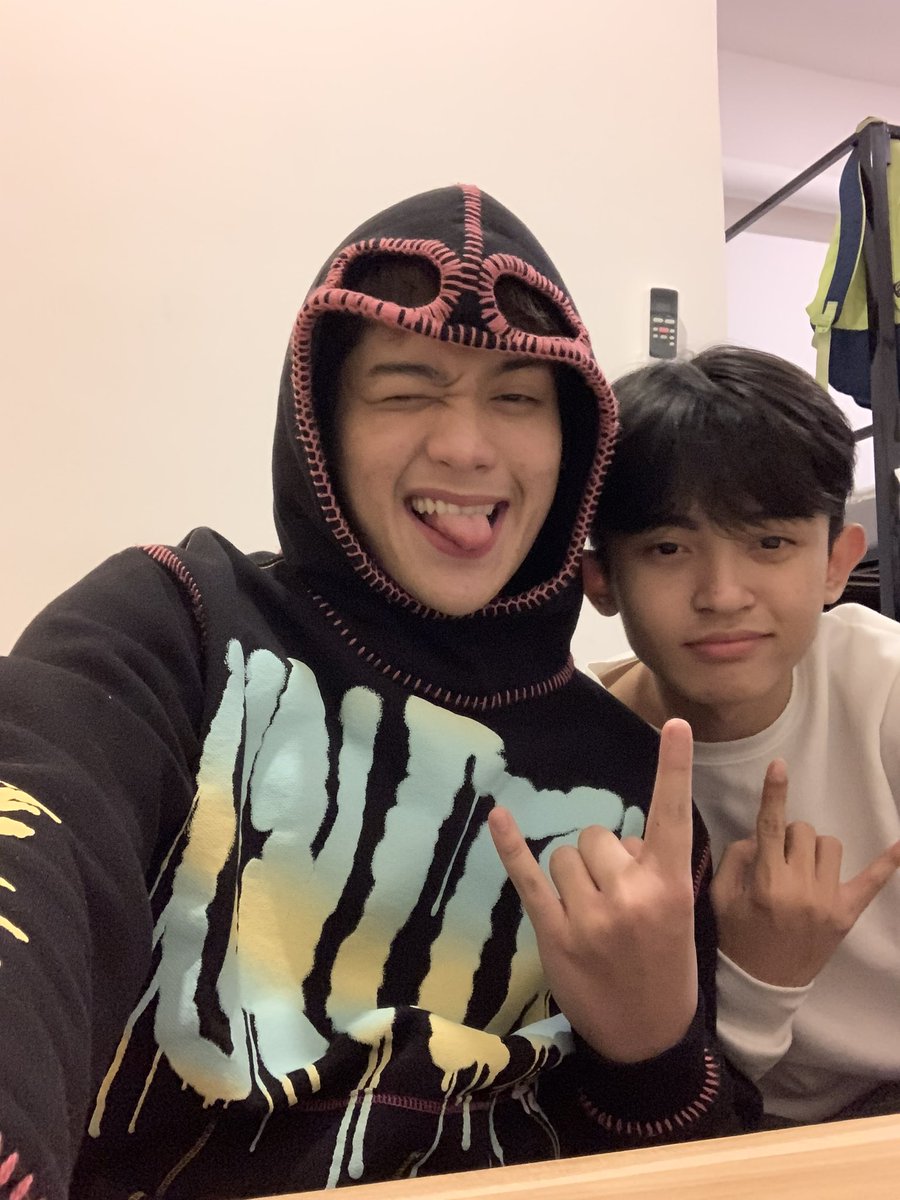 NublaJosh's tweet photo. https://t.co/keIpu9QuRL