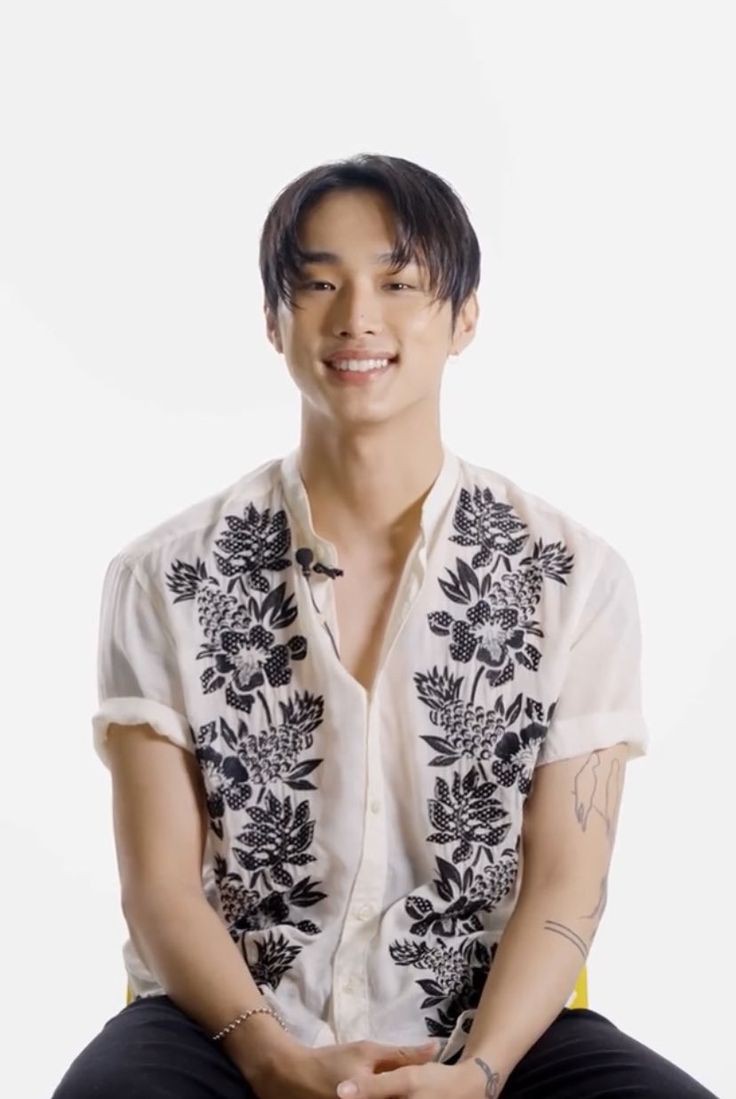 feitan. (@cqabars) on Twitter photo 