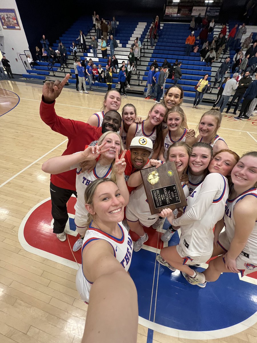 WPHSgirlsbb's tweet photo. Way to go girls!!!! 🏆 https://t.co/whpgZMR9Km