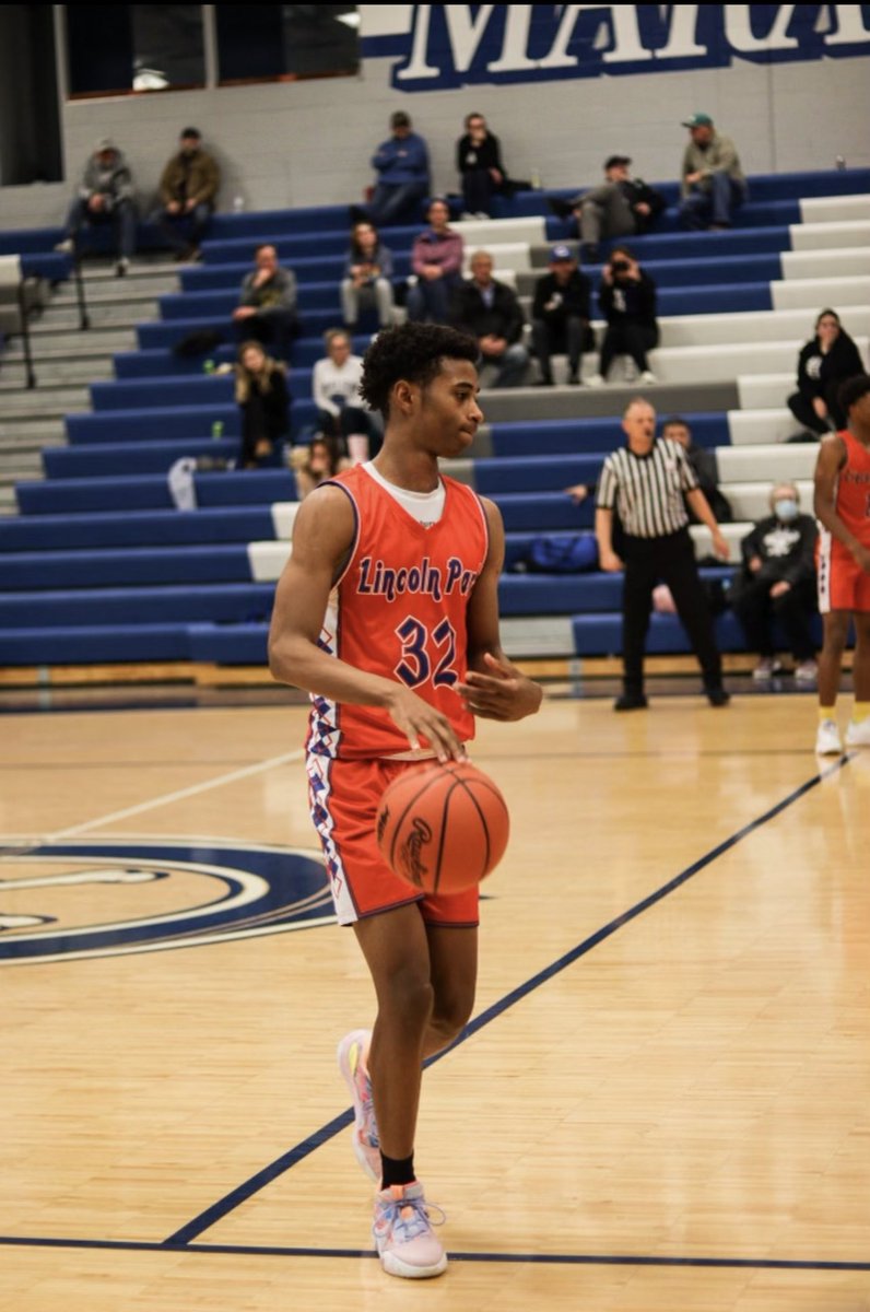 Boys win 68-38 over Southgate! 

Luchie Carpenter (<a href="/luchie2x/">Luchie Carpenter</a> ) 22pts 

Siddeeq Haqq (<a href="/SiddeeqHaqq11/">Siddeeq Haqq</a> ) 12pts 

Sean Bailey (@IllSean24Ill ) 10pts 10rebs