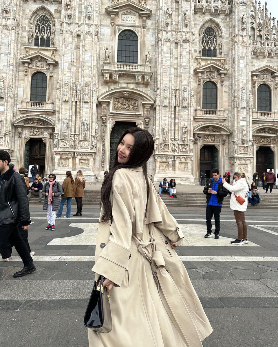 Soyeon_mm's tweet photo. [230224] tiny pretty insta update 
😎

.
#전소연 #소연 #jeonsoyeon #soyeon #tinyprettyj #여자아이들 #gidle https://t.co/AtTHdlqL8u