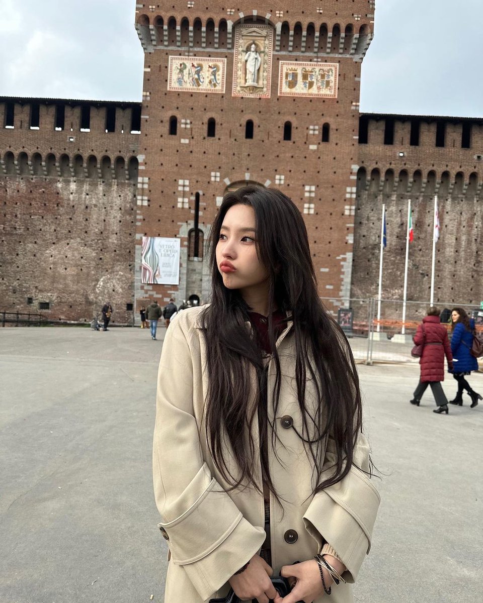Soyeon_mm's tweet photo. [230224] tiny pretty insta update 
😎

.
#전소연 #소연 #jeonsoyeon #soyeon #tinyprettyj #여자아이들 #gidle https://t.co/AtTHdlqL8u