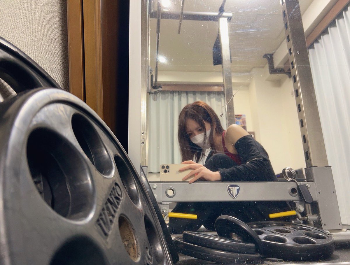 三十路という
自覚と覚悟を持って
行動しなければならないですね。

三十路に合った
トレーニングをせなです。
ほ、ほどよくていいのです。笑

でも、そんな数字
時には忘れる事も必要です。
私は忘れっぽいので
すぐ自分の年齢忘れます、ほんとに。
都合のいい脳みそです。
それでいいのだ。 https://t.co/uu2KF6GNxW