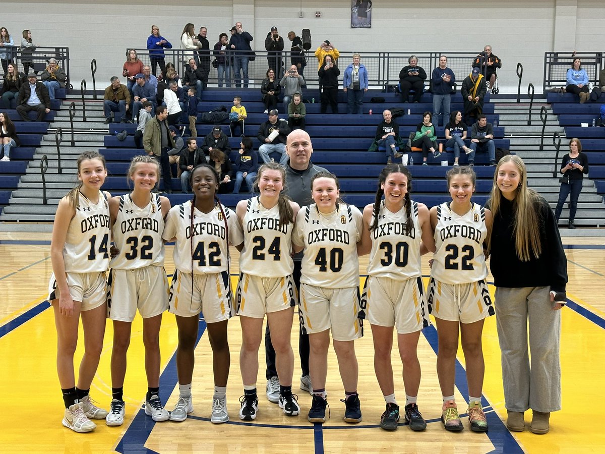 Congratulations to our sub-varsity girls basketball teams on their incredible seasons. The freshman girls finished an undefeated 19-0 season today! Congratulations ! The JV girls weren’t too far behind at 18-2 and winning their league with a 14-0 league record. Great job ladies!
