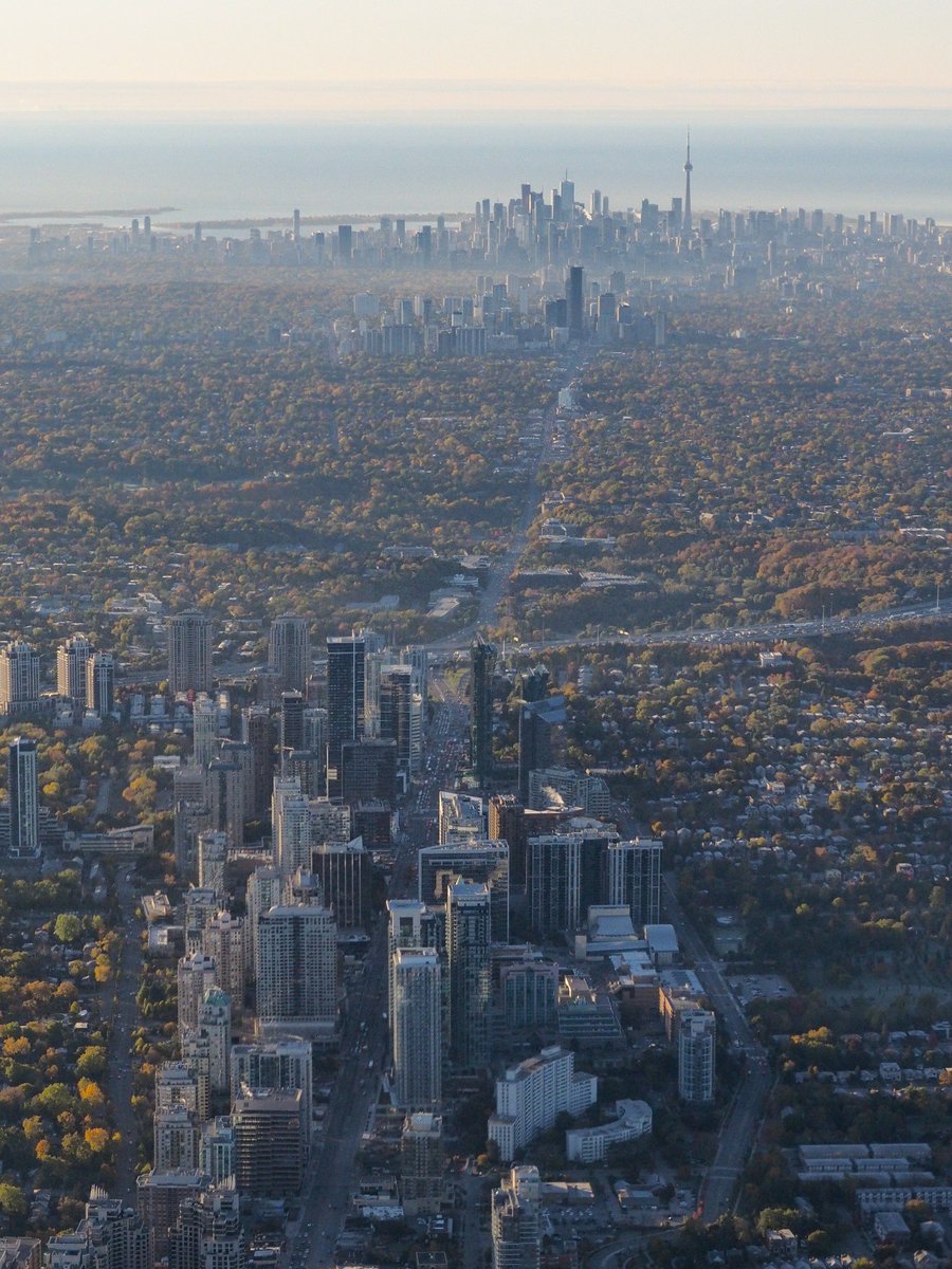 theyshootactors's tweet photo. It's so stupid that Toronto looks like this. You either have a fortune to own a house or pay to rent a box in a highrise (also a fortune) because the city was worried about loose women filling three storey walk-ups 110 years ago. Dumbest hick town on the planet. https://t.co/ozf56zDNg4