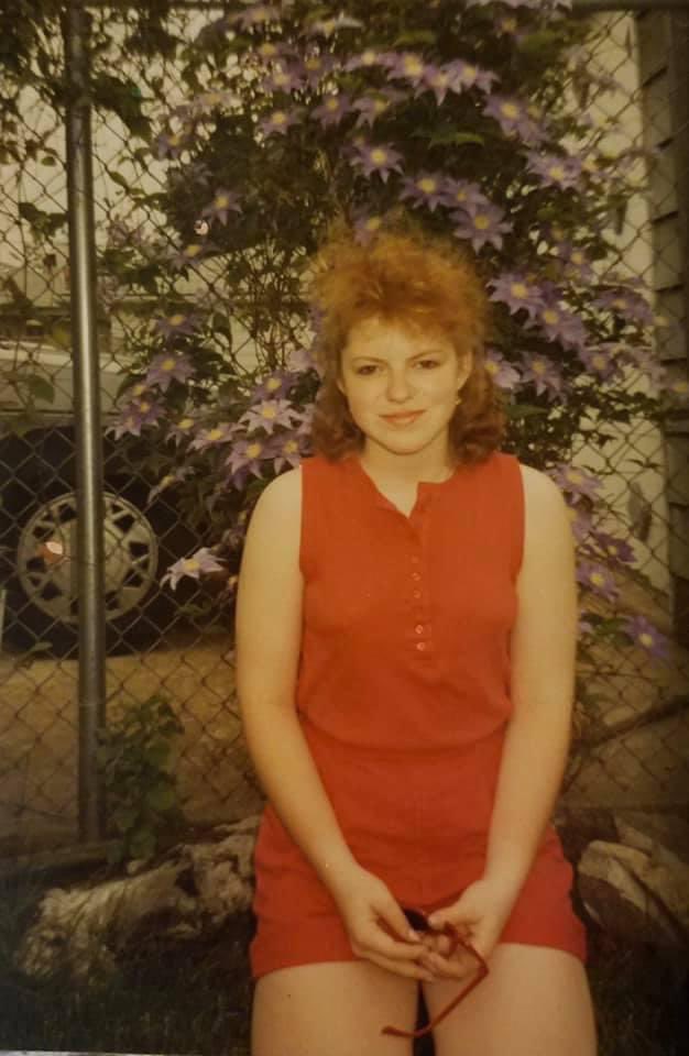 gl1t3r's tweet photo. #FBF to 1990 when I was 13 and has big mall bangs.
#MallBangs #80sBangs #NaturalRedhead #AussieScrunchSprayAllTheWay https://t.co/E5QJ1Uf6nH