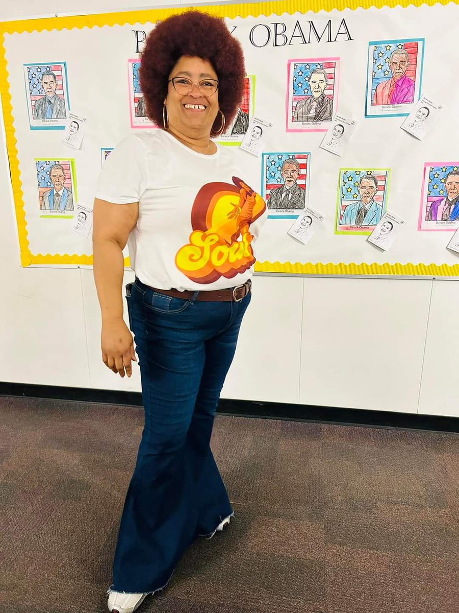 NorthDriveES's tweet image. We had a time at NDE today, 70's style in honor of African American History Month!! Food, fellowship, and fun was the theme for this FABULOUS FRIDAY! #That70sSchool✨️