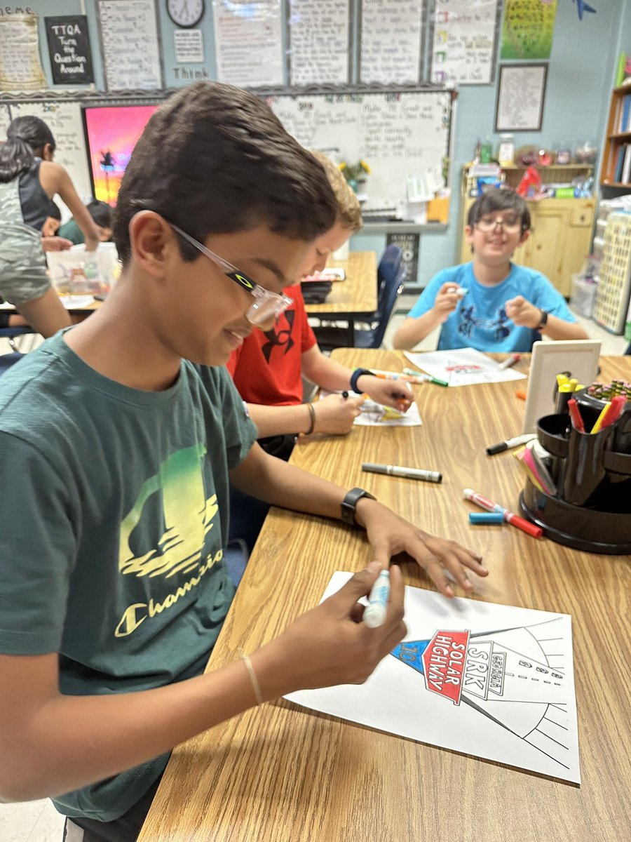 SRK26392's tweet photo. Sharon Robo Knights are designing their new t-shirt design for Worlds! Can’t wait to see their design come to life! #solarhighway @gafirstlego @SharonElemS https://t.co/1XoJKUiF9y