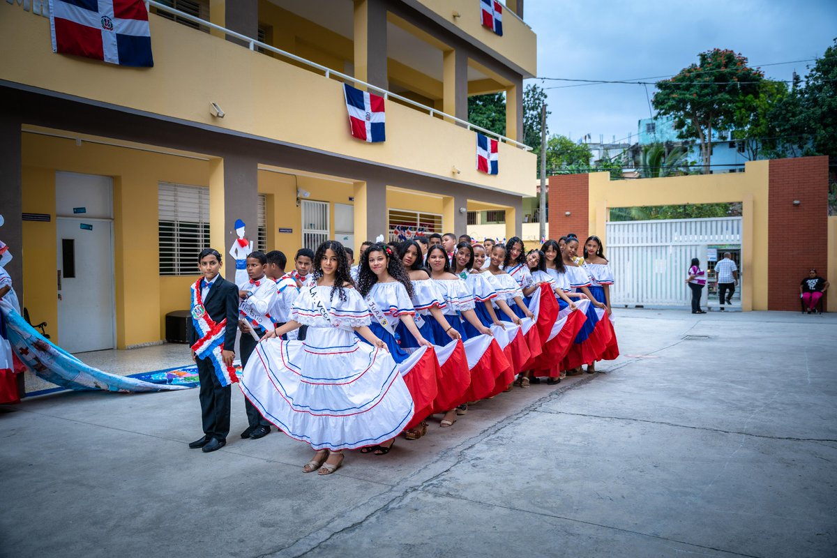 1505Distrito's tweet photo. El Distrito 15-05, conmemoró el 1️⃣7️⃣9️⃣ aniversario de la Independencia Nacional en el centro educativo Elsa Mojica ubicado en Las Caobas, Herrera.

#IndependenciaNacionalDominicana 
#LaEducaciónSeTransforma

@angelhdez50 
@RafaelAmadorF 
@felixharvest 
@ValeraGus https://t.co/F6CVKf2Jfu
