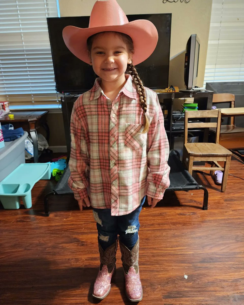 Jessica_Lavon's tweet photo. Ready for Go Texan Day! @CFISDAndreELC https://t.co/9BNjJbUCko