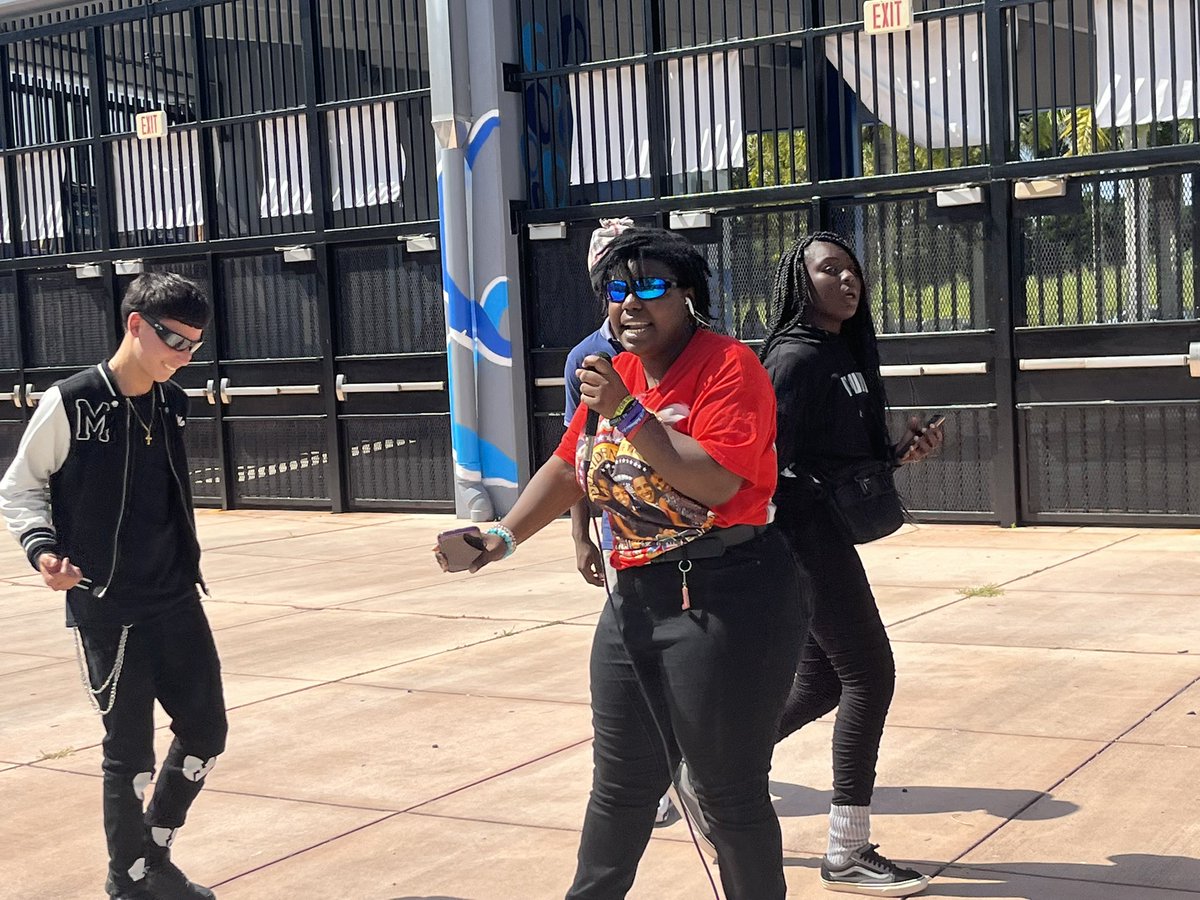 South Dade Senior tweet media