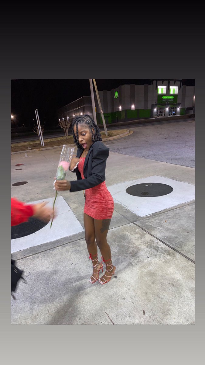 BigBoogie14's tweet photo. Red 🥀❤️ #fy https://t.co/0nRM5rqsSf