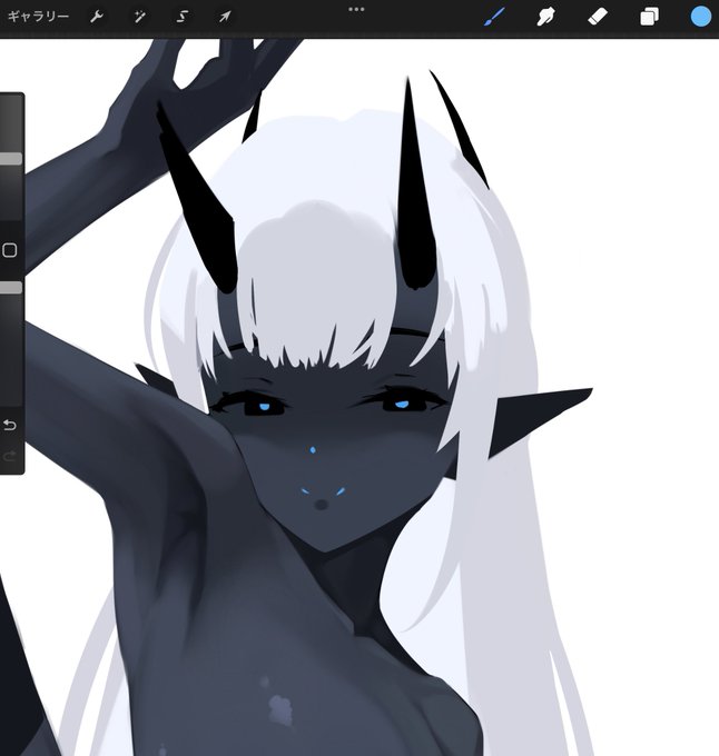 やっぱ目を描くと違和感があるな…… 