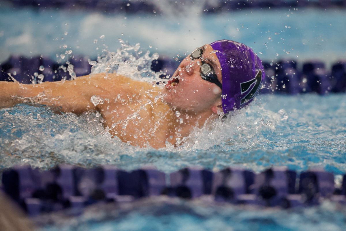 400 IM C-Final

4. Zinn - 3:49.29
6. Lu - 3:51.32
7. King - 3:51.78