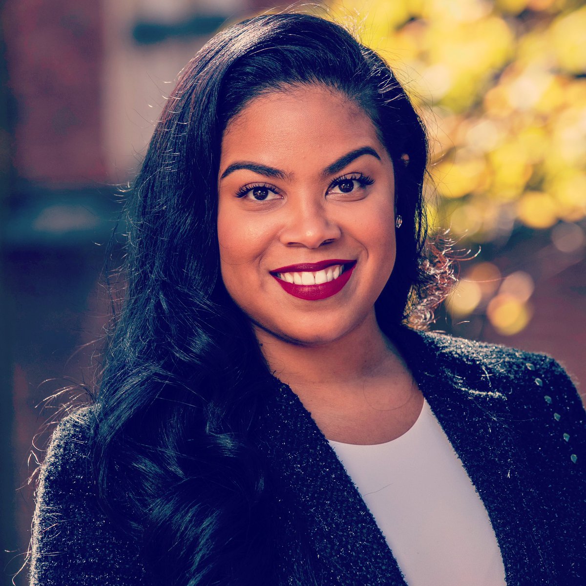 Mic drop: “Whole, not well rounded.” Dr. Nadine de La Rosa, Mosaic’22, led the 2023 Mosaic Fellows through reflection &amp; conversation about our individual &amp; collective strengths. Debunking the “well-rounded leader” myth, Nadine invited us to focus on being whole. #ourstrengths