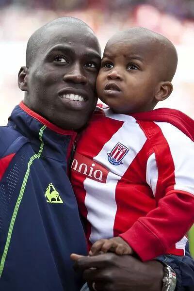 potterslive_'s tweet image. 16-year-old Souleymane Sidibe made his debut for the u21’s side tonight Vs Newcastle United

He is the son of former Stoke player Mama Sidibe. Following in his fathers footsteps 🙌 #SCFC