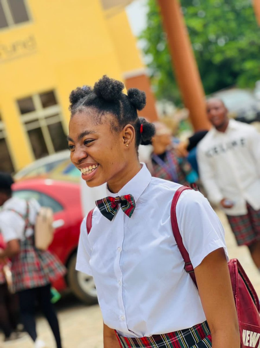 OlayinkaAderon7's tweet photo. Congratulations to us in advance 🥰🫶🏻🤍Bola Ahmed Tinubu is my president he’s the president of Nigeria 🇳🇬 God bless Nigeria. Today is the D-Day. Cast your vote and go home don’t cause chaos or violence. #Asiwaju #NigeriaElections2023 on his mandate I stand ✊♾🫂 https://t.co/NZn0gebwt0