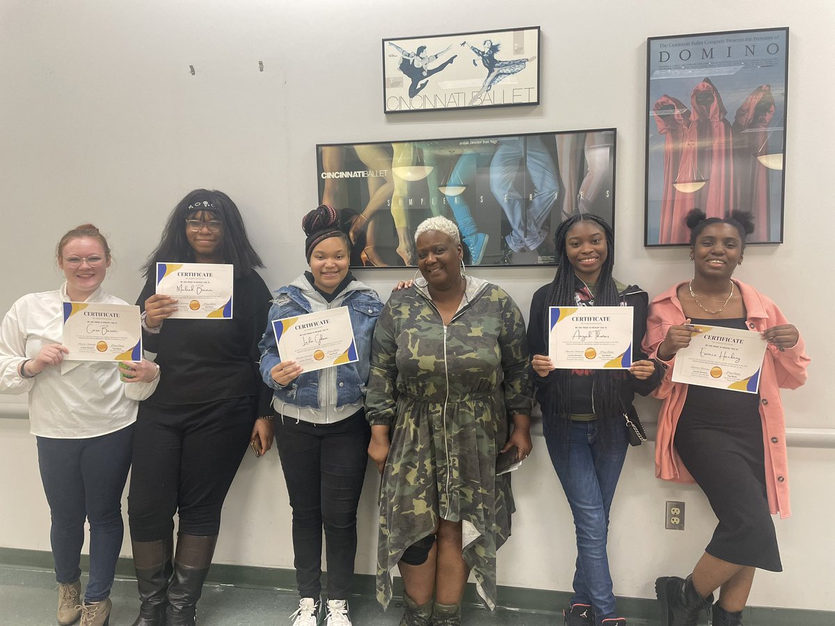 AnimeEducator29's tweet photo. Shroder High School REPRESENTED at the CPS MLK Speech/Essay Contest! We bought home 1st,2nd, and 3rd Place in the High School division as well as 1st place on the Middle School division! Let's go JAGS!!!! 
#jagswag https://t.co/CUtztwjfI1