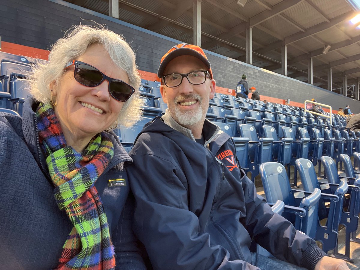 hoogal1991's tweet photo. What cold, it Hoo⚾️⏰
#gohoos #hoossmiling https://t.co/Ch7RcnYca2