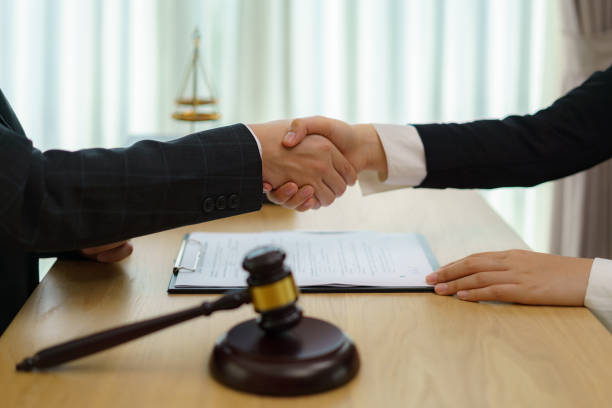 group_ohio's tweet photo. When searching for an attorney for any legal issue, which skills and services do you feel every law office should provide their clients? Why? Share your thoughts below! https://t.co/FPJVEBOzZR