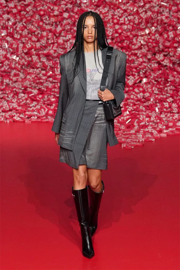 yeonie33's tweet photo. diesel FW23 https://t.co/6dNwTBOpzj